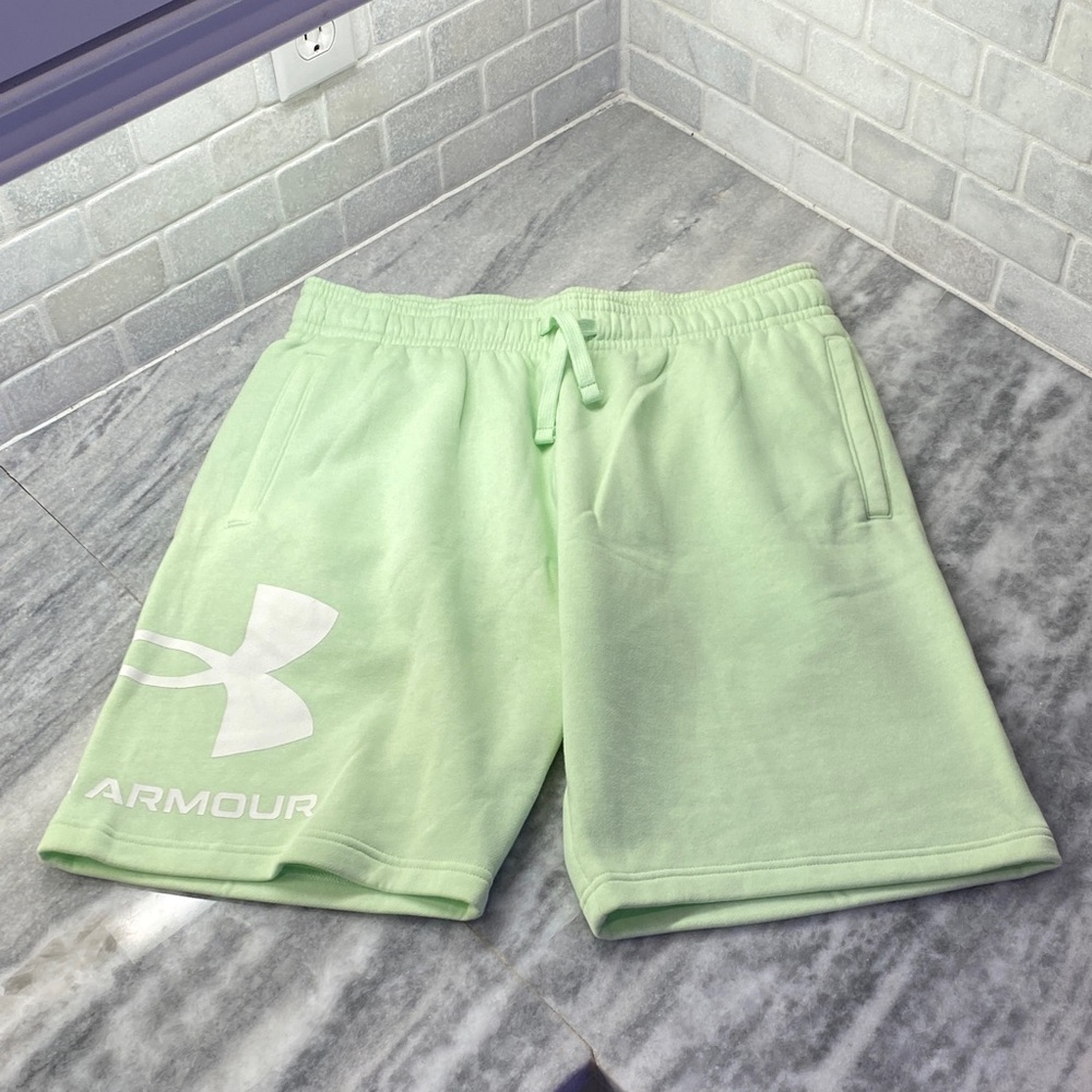 Under Armour Men's Light Green Athletic Shorts